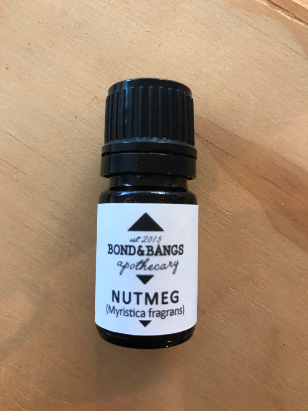 Nutmeg essential oil